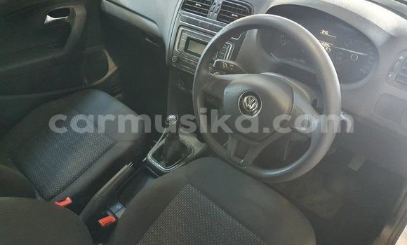 Nunua Ilio tumika Volkswagen Polo Fedha Gari ndani ya Beitbridge nchini Matabeleland Kusini Nunua Ilio tumika Volkswagen Polo Fedha Gari ndani ya Beitbridge nchini Matabeleland Kusini