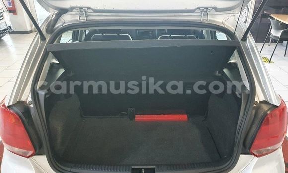 Nunua Ilio tumika Volkswagen Polo Fedha Gari ndani ya Beitbridge nchini Matabeleland Kusini Nunua Ilio tumika Volkswagen Polo Fedha Gari ndani ya Beitbridge nchini Matabeleland Kusini