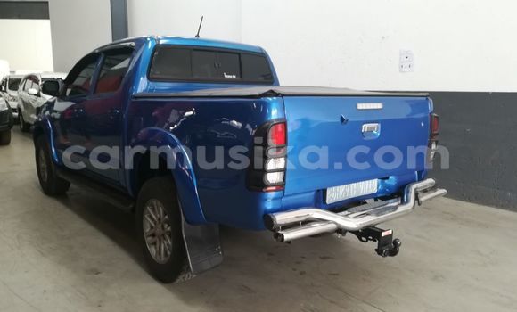 Nunua Ilio tumika Toyota Hilux Bluu Gari ndani ya Beitbridge nchini Matabeleland Kusini Nunua Ilio tumika Toyota Hilux Bluu Gari ndani ya Beitbridge nchini Matabeleland Kusini