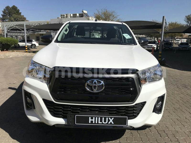 Big with watermark toyota hilux matabeleland south beitbridge 15422