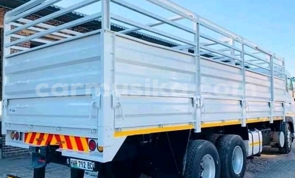 Buy Used Nissan UD White Truck in Beitbridge in Matabeleland South Buy Used Nissan UD White Truck in Beitbridge in Matabeleland South