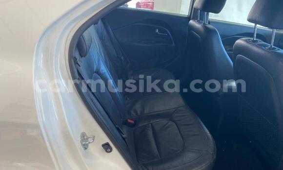 Acheter Occasion Voiture Kia Rio Blanc à Beitbridge, Matabeleland South Acheter Occasion Voiture Kia Rio Blanc à Beitbridge, Matabeleland South