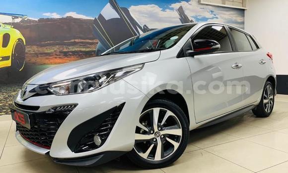 Buy Used Toyota Yaris Silver Car in Beitbridge in Matabeleland South Buy Used Toyota Yaris Silver Car in Beitbridge in Matabeleland South