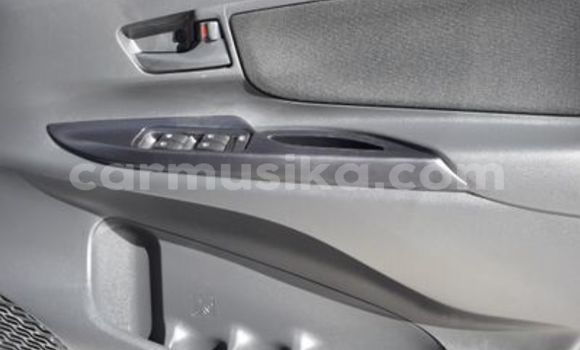 Buy Used Toyota Avanza White Car in Beitbridge in Matabeleland South Buy Used Toyota Avanza White Car in Beitbridge in Matabeleland South