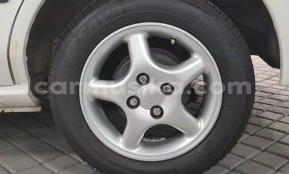 Acheter Occasion Voiture Toyota T100 Blanc à Beitbridge, Matabeleland South Acheter Occasion Voiture Toyota T100 Blanc à Beitbridge, Matabeleland South