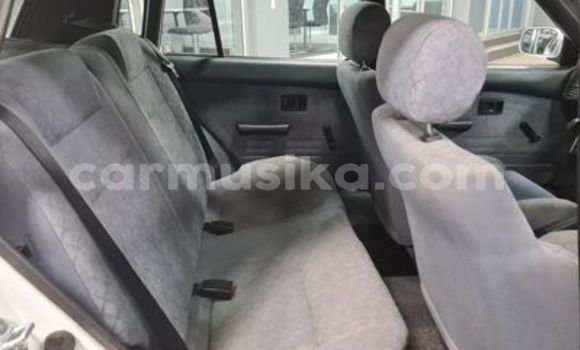 Acheter Occasion Voiture Toyota T100 Blanc à Beitbridge, Matabeleland South Acheter Occasion Voiture Toyota T100 Blanc à Beitbridge, Matabeleland South