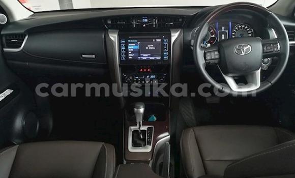 Acheter Occasion Voiture Toyota Fortuner Blanc à Beitbridge, Matabeleland South Acheter Occasion Voiture Toyota Fortuner Blanc à Beitbridge, Matabeleland South