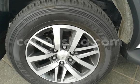 Acheter Occasion Voiture Toyota Fortuner Blanc à Beitbridge, Matabeleland South Acheter Occasion Voiture Toyota Fortuner Blanc à Beitbridge, Matabeleland South