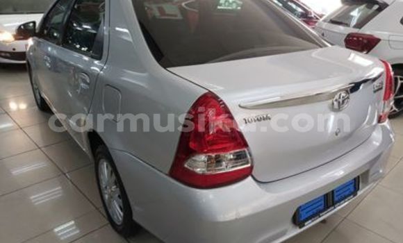 Acheter Occasion Voiture Toyota Etios Gris à Beitbridge, Matabeleland South Acheter Occasion Voiture Toyota Etios Gris à Beitbridge, Matabeleland South