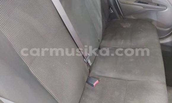 Acheter Occasion Voiture Toyota Etios Gris à Beitbridge, Matabeleland South Acheter Occasion Voiture Toyota Etios Gris à Beitbridge, Matabeleland South