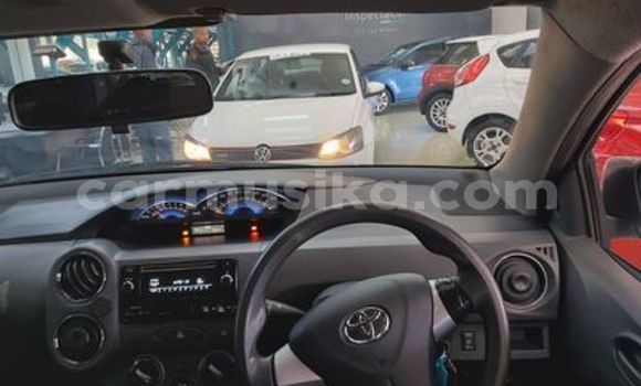 Acheter Occasion Voiture Toyota Etios Gris à Beitbridge, Matabeleland South Acheter Occasion Voiture Toyota Etios Gris à Beitbridge, Matabeleland South