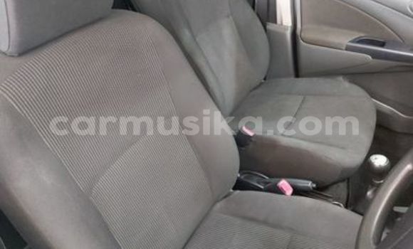 Acheter Occasion Voiture Toyota Etios Gris à Beitbridge, Matabeleland South Acheter Occasion Voiture Toyota Etios Gris à Beitbridge, Matabeleland South