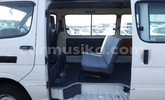 Buy Used Toyota Hiace Other Car in Beitbridge in Matabeleland South Buy Used Toyota Hiace Other Car in Beitbridge in Matabeleland South