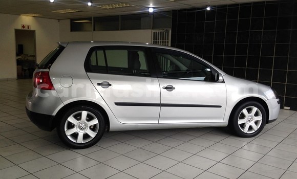 Acheter Occasion Voiture Volkswagen Golf Gris à Beitbridge, Matabeleland South Acheter Occasion Voiture Volkswagen Golf Gris à Beitbridge, Matabeleland South