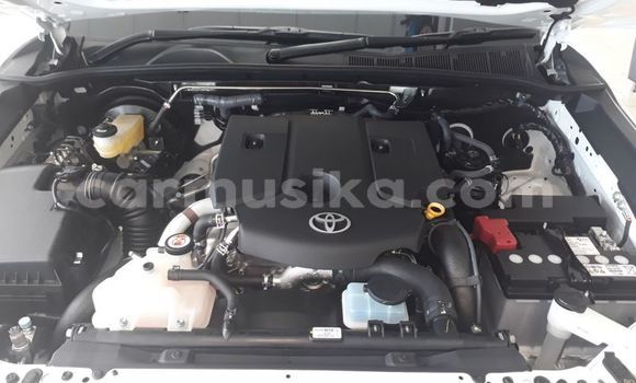 Tenga Tsaru Toyota Hilux Chena Mota in Beitbridge in Matabeleland South Tenga Tsaru Toyota Hilux Chena Mota in Beitbridge in Matabeleland South