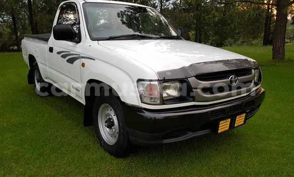 Acheter Occasion Voiture Toyota Hilux Blanc à Beitbridge, Matabeleland South Acheter Occasion Voiture Toyota Hilux Blanc à Beitbridge, Matabeleland South