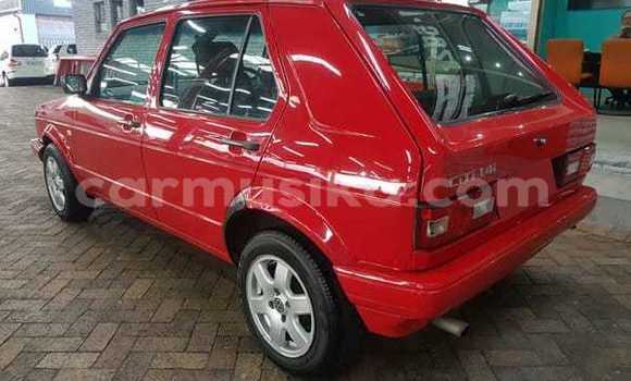 Tenga Tsaru Volkswagen Golf Tsvuku Mota in Beitbridge in Matabeleland South