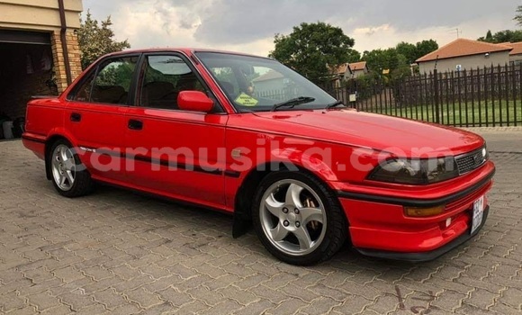 Tenga Tsaru Toyota Corolla Tsvuku Mota in Beitbridge in Matabeleland South Tenga Tsaru Toyota Corolla Tsvuku Mota in Beitbridge in Matabeleland South