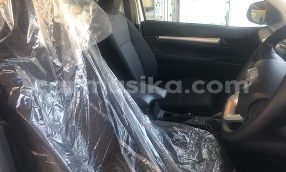 Tenga Tsaru Toyota Hilux Chena Mota in Beitbridge in Matabeleland South Tenga Tsaru Toyota Hilux Chena Mota in Beitbridge in Matabeleland South