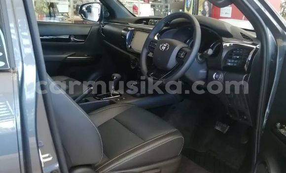 Tenga Tsaru Toyota Hilux Chena Mota in Beitbridge in Matabeleland South Tenga Tsaru Toyota Hilux Chena Mota in Beitbridge in Matabeleland South