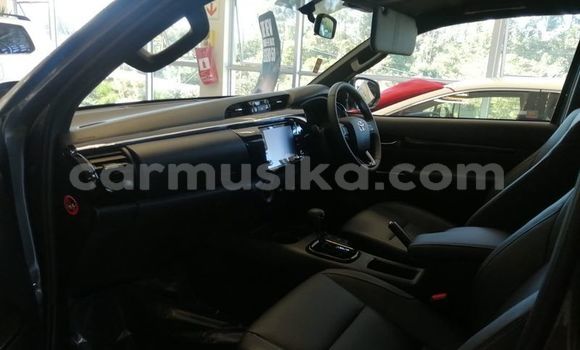 Tenga Tsaru Toyota Hilux Chena Mota in Beitbridge in Matabeleland South Tenga Tsaru Toyota Hilux Chena Mota in Beitbridge in Matabeleland South