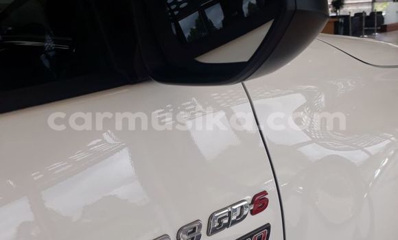 Tenga Tsaru Toyota Hilux Chena Mota in Beitbridge in Matabeleland South Tenga Tsaru Toyota Hilux Chena Mota in Beitbridge in Matabeleland South