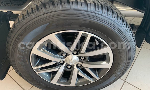 Tenga Tsaru Toyota Hilux Chena Mota in Beitbridge in Matabeleland South Tenga Tsaru Toyota Hilux Chena Mota in Beitbridge in Matabeleland South