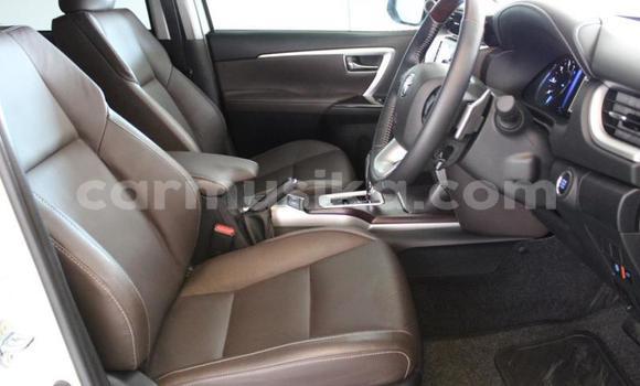 Buy Used Toyota Fortuner White Car in Beitbridge in Matabeleland South Buy Used Toyota Fortuner White Car in Beitbridge in Matabeleland South