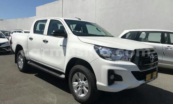 Acheter Occasion Voiture Toyota Hilux Blanc à Beitbridge, Matabeleland South