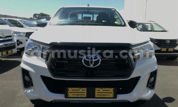 Acheter Occasion Voiture Toyota Hilux Blanc à Beitbridge, Matabeleland South Acheter Occasion Voiture Toyota Hilux Blanc à Beitbridge, Matabeleland South