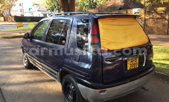 Acheter Occasion Voiture Toyota Raum Noir à Harare, Harare Acheter Occasion Voiture Toyota Raum Noir à Harare, Harare