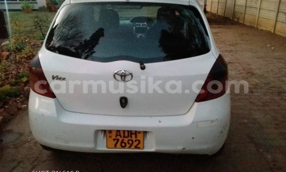 Acheter Occasion Voiture Toyota Vitz Blanc à Harare, Harare Acheter Occasion Voiture Toyota Vitz Blanc à Harare, Harare
