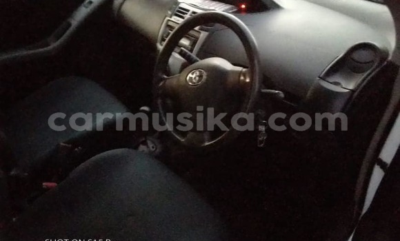 Acheter Occasion Voiture Toyota Vitz Blanc à Harare, Harare Acheter Occasion Voiture Toyota Vitz Blanc à Harare, Harare