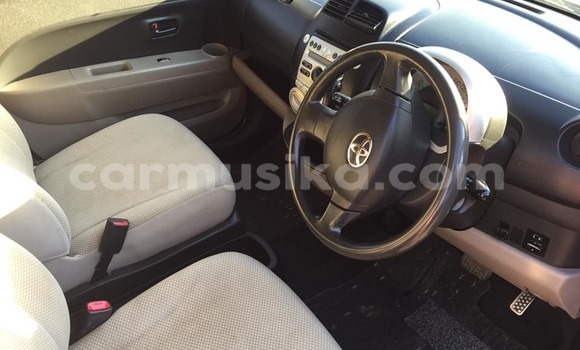 Acheter Occasion Voiture Toyota Passo Rouge à Harare, Harare Acheter Occasion Voiture Toyota Passo Rouge à Harare, Harare