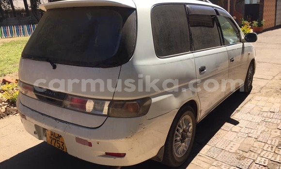 Acheter Occasion Voiture Toyota Gaia Blanc à Harare, Harare Acheter Occasion Voiture Toyota Gaia Blanc à Harare, Harare
