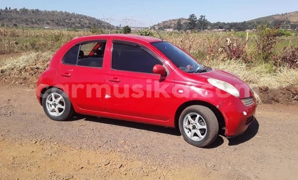 Acheter Occasion Voiture Nissan March Rouge à Harare, Harare Acheter Occasion Voiture Nissan March Rouge à Harare, Harare