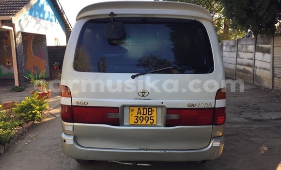 Acheter Occasion Voiture Toyota Granvia Gris à Harare, Harare Acheter Occasion Voiture Toyota Granvia Gris à Harare, Harare