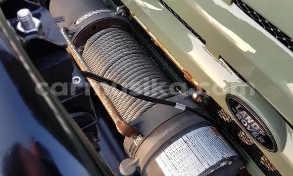 Acheter Occasion Voiture Land Rover Defender Vert à Beitbridge, Matabeleland South Acheter Occasion Voiture Land Rover Defender Vert à Beitbridge, Matabeleland South