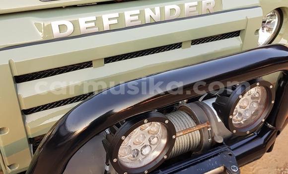 Acheter Occasion Voiture Land Rover Defender Vert à Beitbridge, Matabeleland South Acheter Occasion Voiture Land Rover Defender Vert à Beitbridge, Matabeleland South