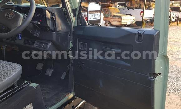 Acheter Occasion Voiture Land Rover Defender Vert à Beitbridge, Matabeleland South Acheter Occasion Voiture Land Rover Defender Vert à Beitbridge, Matabeleland South