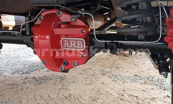 Acheter Occasion Voiture Land Rover Defender Vert à Beitbridge, Matabeleland South Acheter Occasion Voiture Land Rover Defender Vert à Beitbridge, Matabeleland South