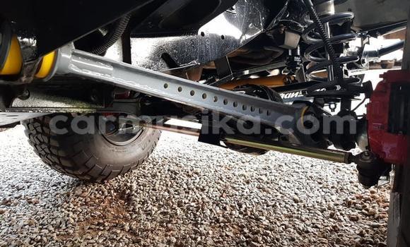 Acheter Occasion Voiture Land Rover Defender Vert à Beitbridge, Matabeleland South Acheter Occasion Voiture Land Rover Defender Vert à Beitbridge, Matabeleland South