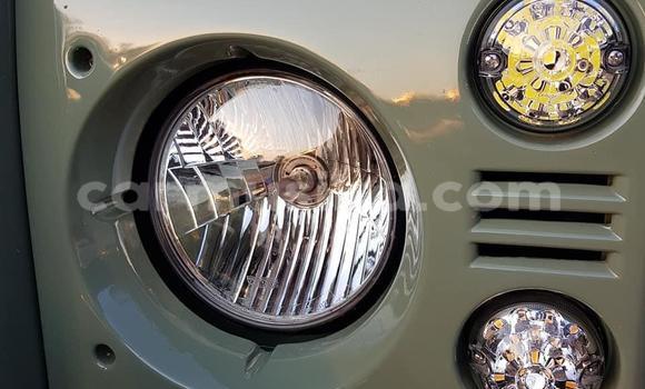 Acheter Occasion Voiture Land Rover Defender Vert à Beitbridge, Matabeleland South Acheter Occasion Voiture Land Rover Defender Vert à Beitbridge, Matabeleland South