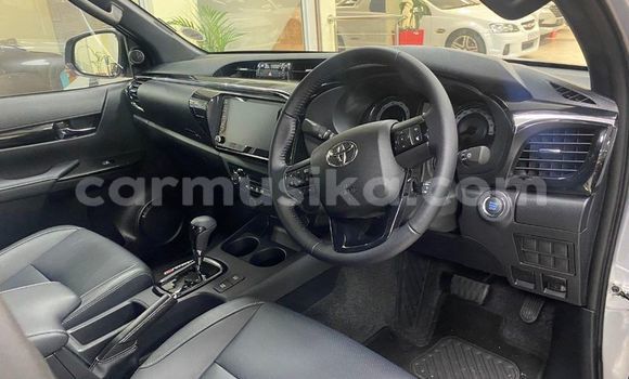 Buy Used Toyota Hilux Silver Car in Beitbridge in Matabeleland South Buy Used Toyota Hilux Silver Car in Beitbridge in Matabeleland South