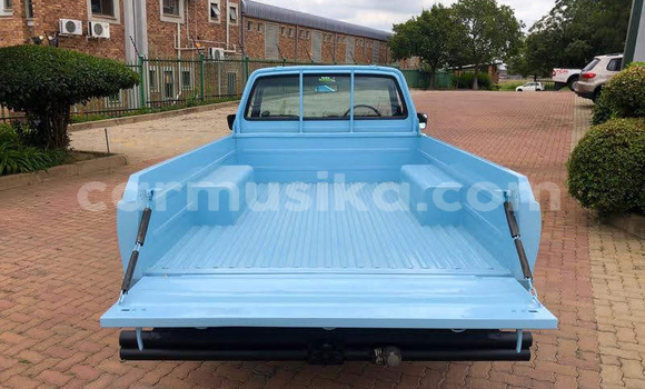 Acheter Occasion Voiture Toyota Hilux Bleu à Beitbridge, Matabeleland South Acheter Occasion Voiture Toyota Hilux Bleu à Beitbridge, Matabeleland South