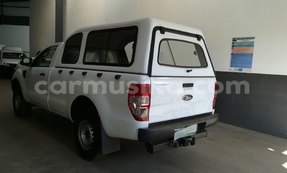 Nunua Ilio tumika Ford Ranger Nyeupe Gari ndani ya Beitbridge nchini Matabeleland Kusini Nunua Ilio tumika Ford Ranger Nyeupe Gari ndani ya Beitbridge nchini Matabeleland Kusini