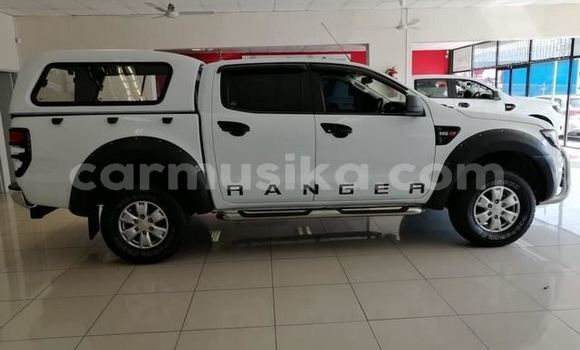 Nunua Ilio tumika Ford Ranger Nyeupe Gari ndani ya Beitbridge nchini Matabeleland Kusini Nunua Ilio tumika Ford Ranger Nyeupe Gari ndani ya Beitbridge nchini Matabeleland Kusini