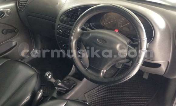 Acheter Occasion Voiture Ford Focus Blanc à Beitbridge, Matabeleland South Acheter Occasion Voiture Ford Focus Blanc à Beitbridge, Matabeleland South