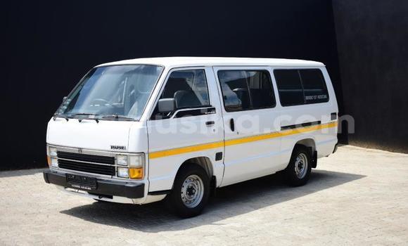 Nunua Ilio tumika Toyota Hiace Nyeupe Gari ndani ya Beitbridge nchini Matabeleland Kusini