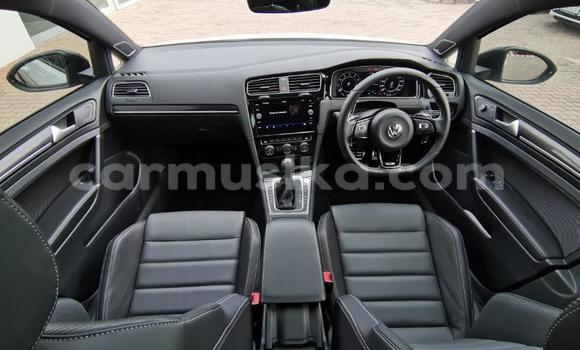 Buy Used Volkswagen Golf GTI White Car in Beitbridge in Matabeleland South Buy Used Volkswagen Golf GTI White Car in Beitbridge in Matabeleland South
